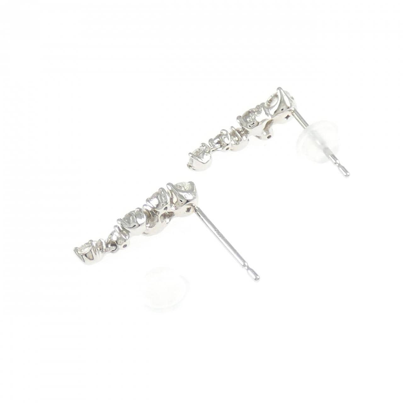 フォーエバー　マーク ダイヤモンド ピアス 0.70CT