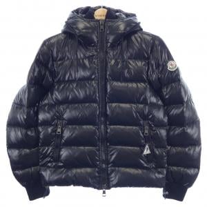 モンクレール MONCLER ダウンジャケット