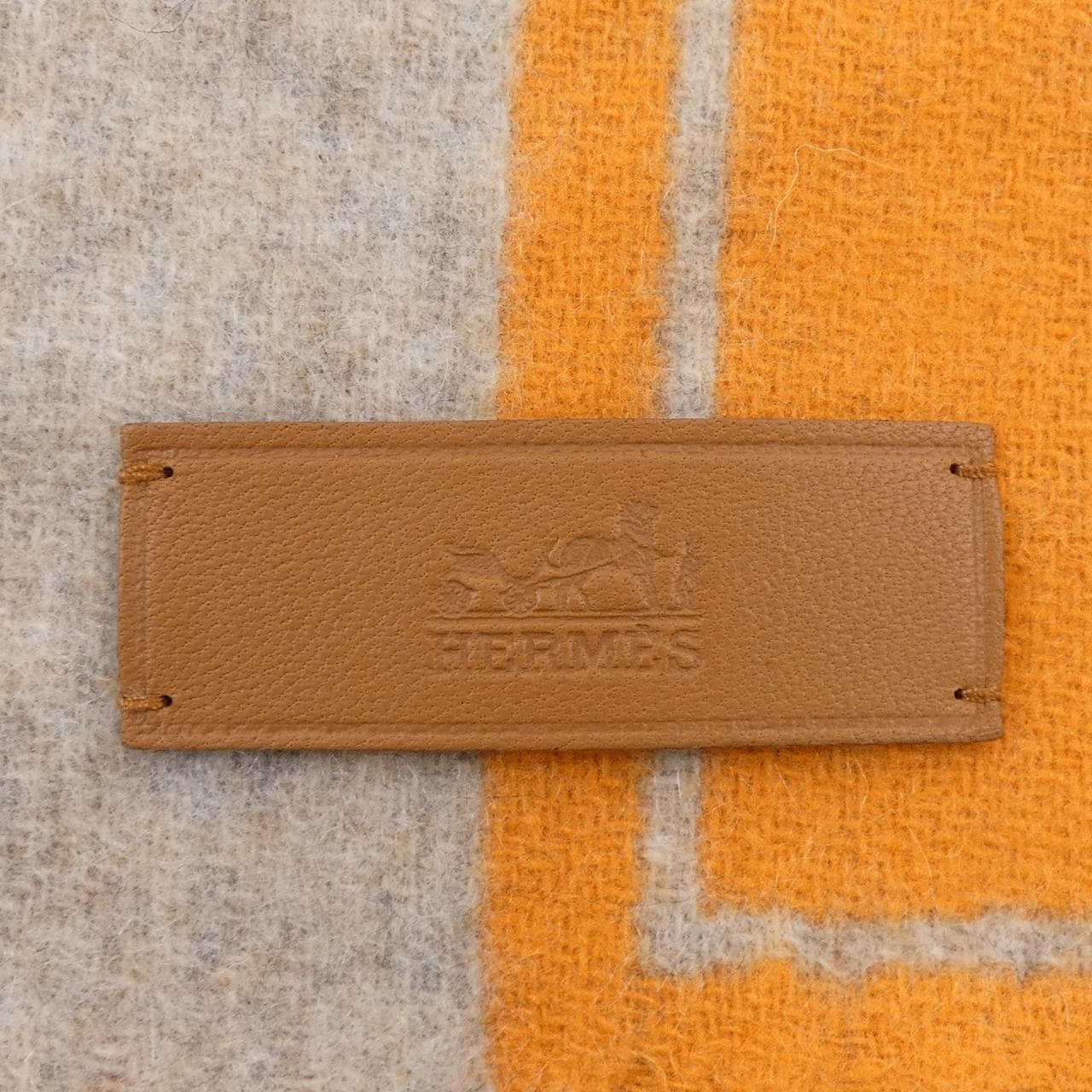エルメス HERMES クレ ドゥ H CASAQUE CLEFS DE H H259140S MUFFLER