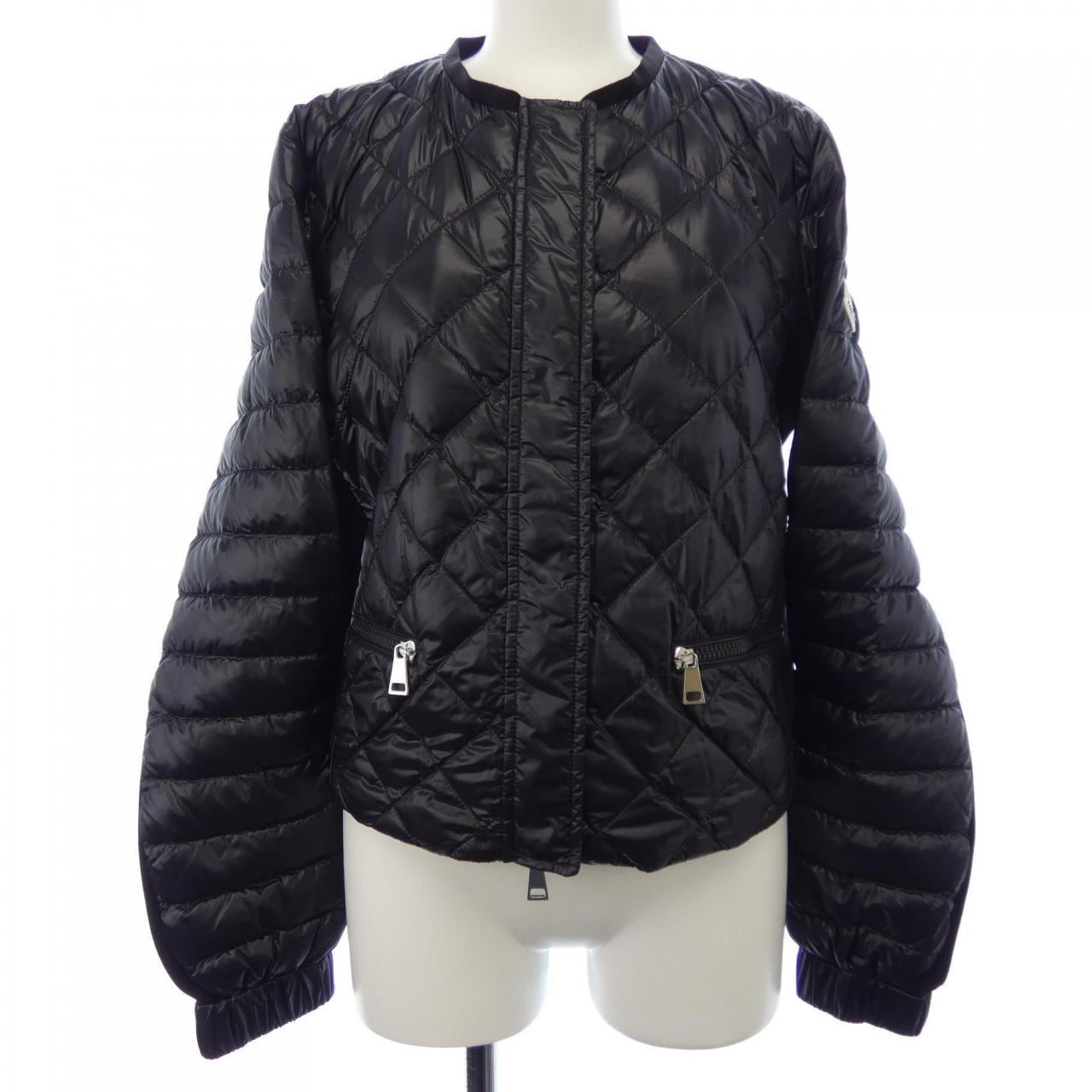 モンクレール MONCLER BARNEVILLE ダウンジャケット