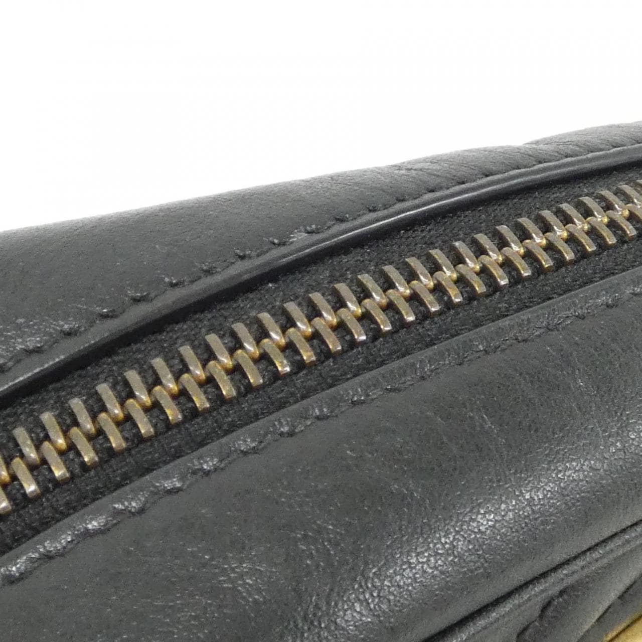 グッチ GG MARMONT 448065 DTD1T ショルダーバッグ