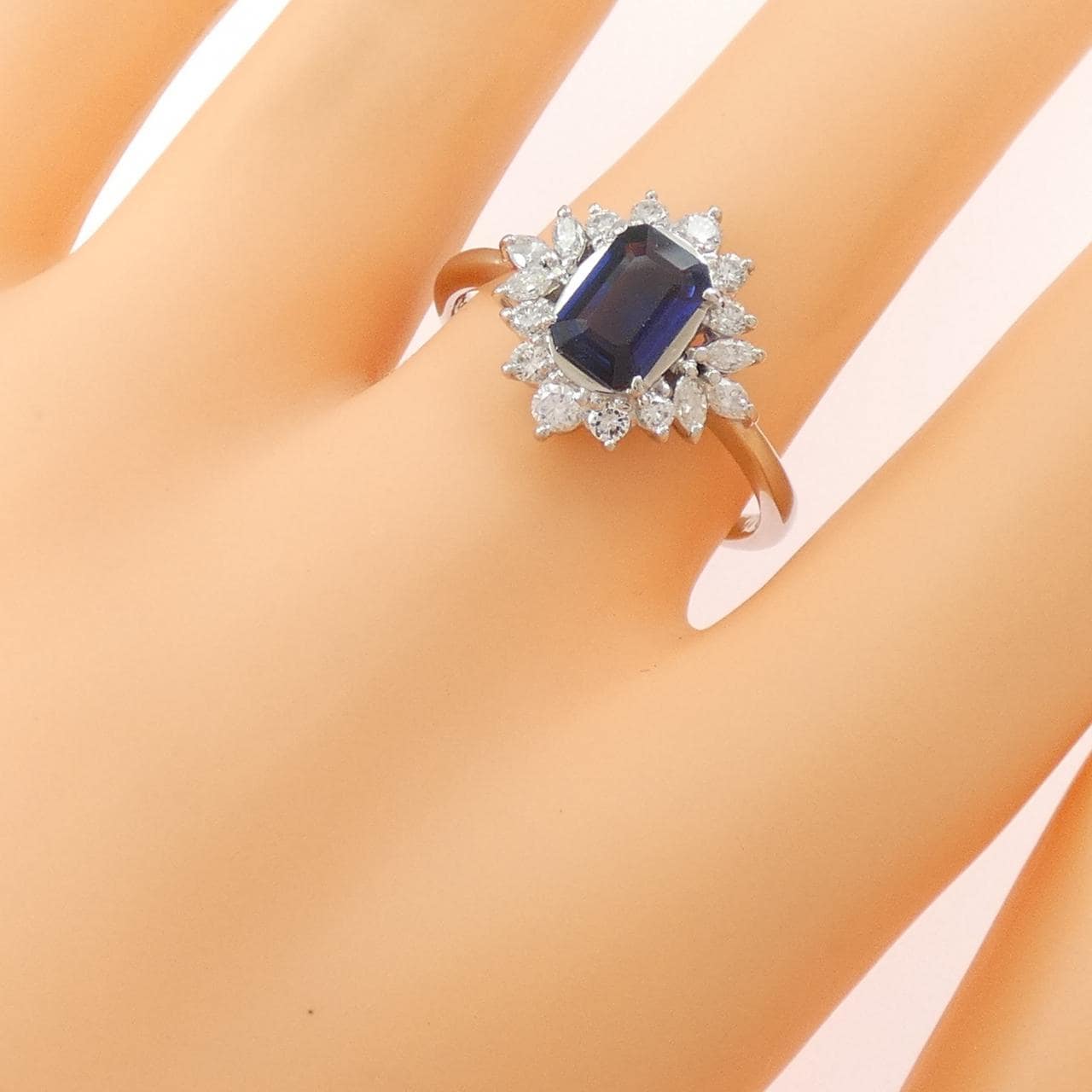 PT900 サファイヤ リング 0.96CT