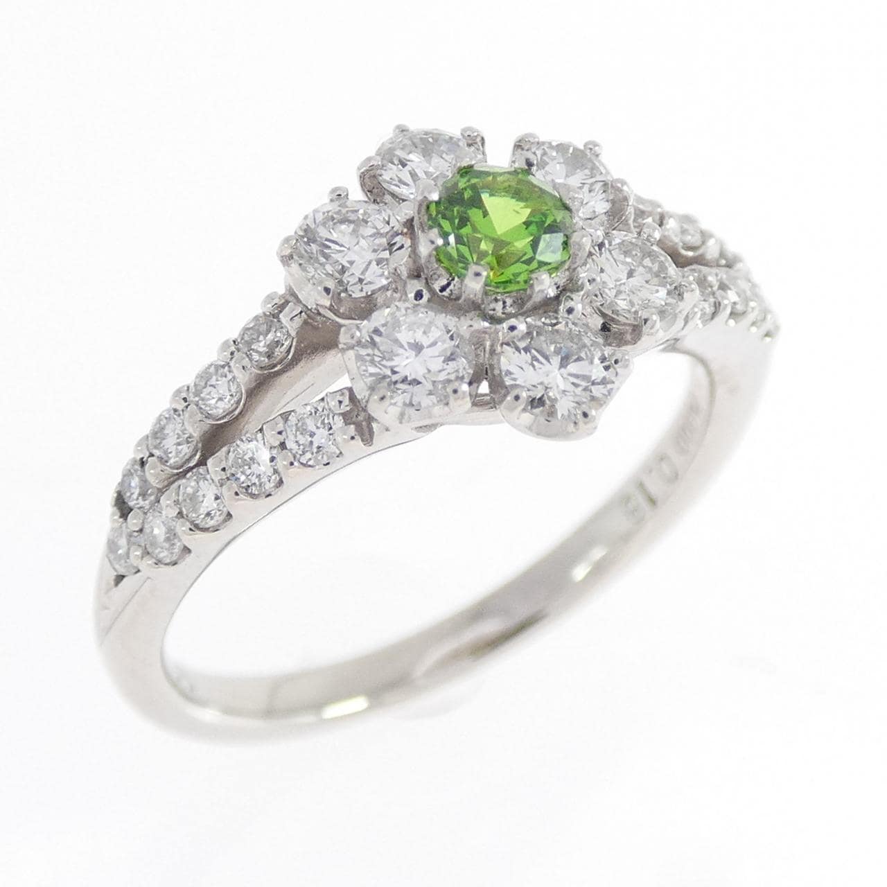 PT900 フラワー デマントイドガーネット リング 0.18CT