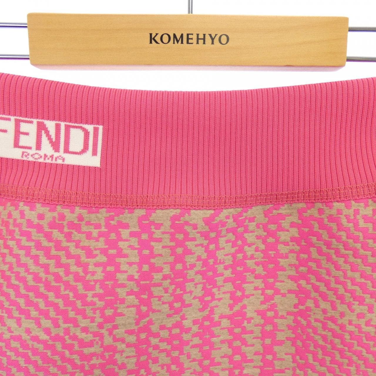 FENDI FQ6688 A0RI 半身裙