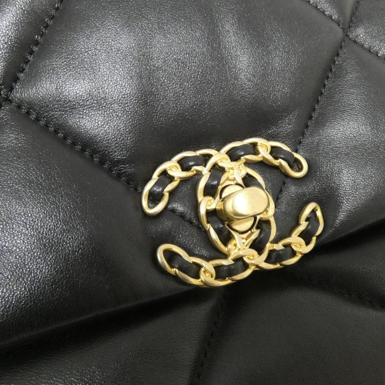 シャネル シャネル19 ライン AS1160 ショルダーバッグ