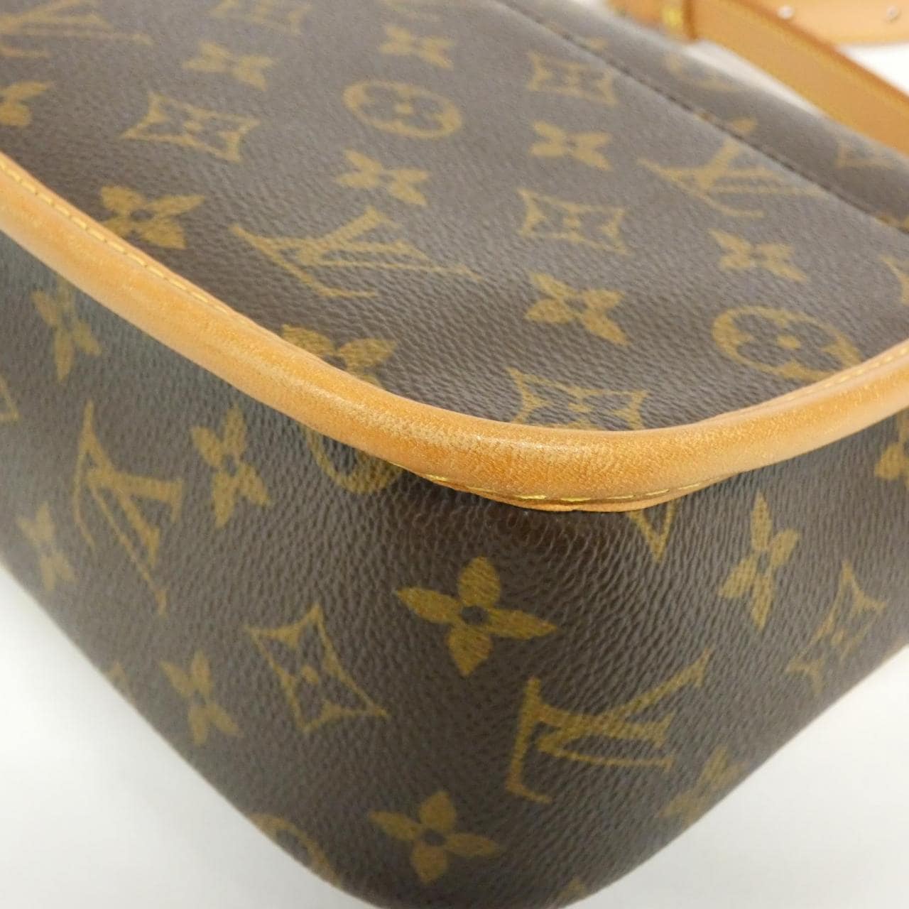 LOUIS VUITTON Monogram Sologne M42250 单肩包