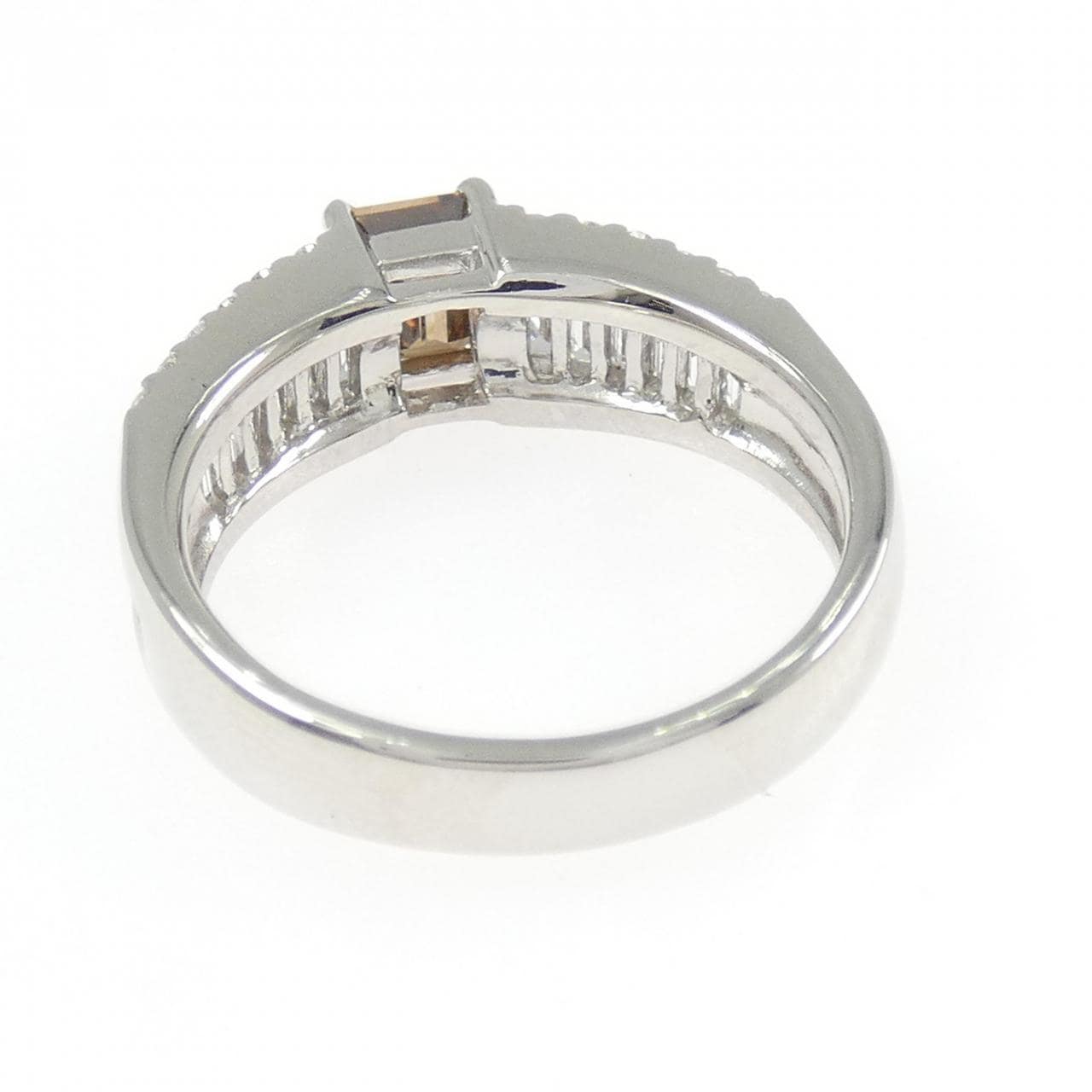 PT900 ダイヤモンド リング 0.941CT