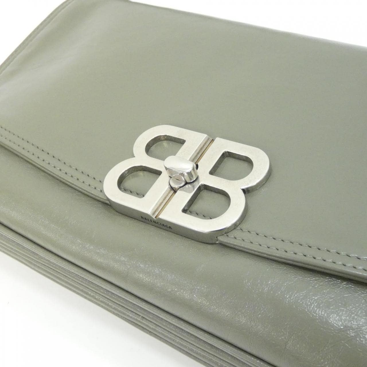 【新品】バレンシアガ BB  ソフト フラップ バッグ ミディアム 748596 2ABFJ ショルダーバッグ