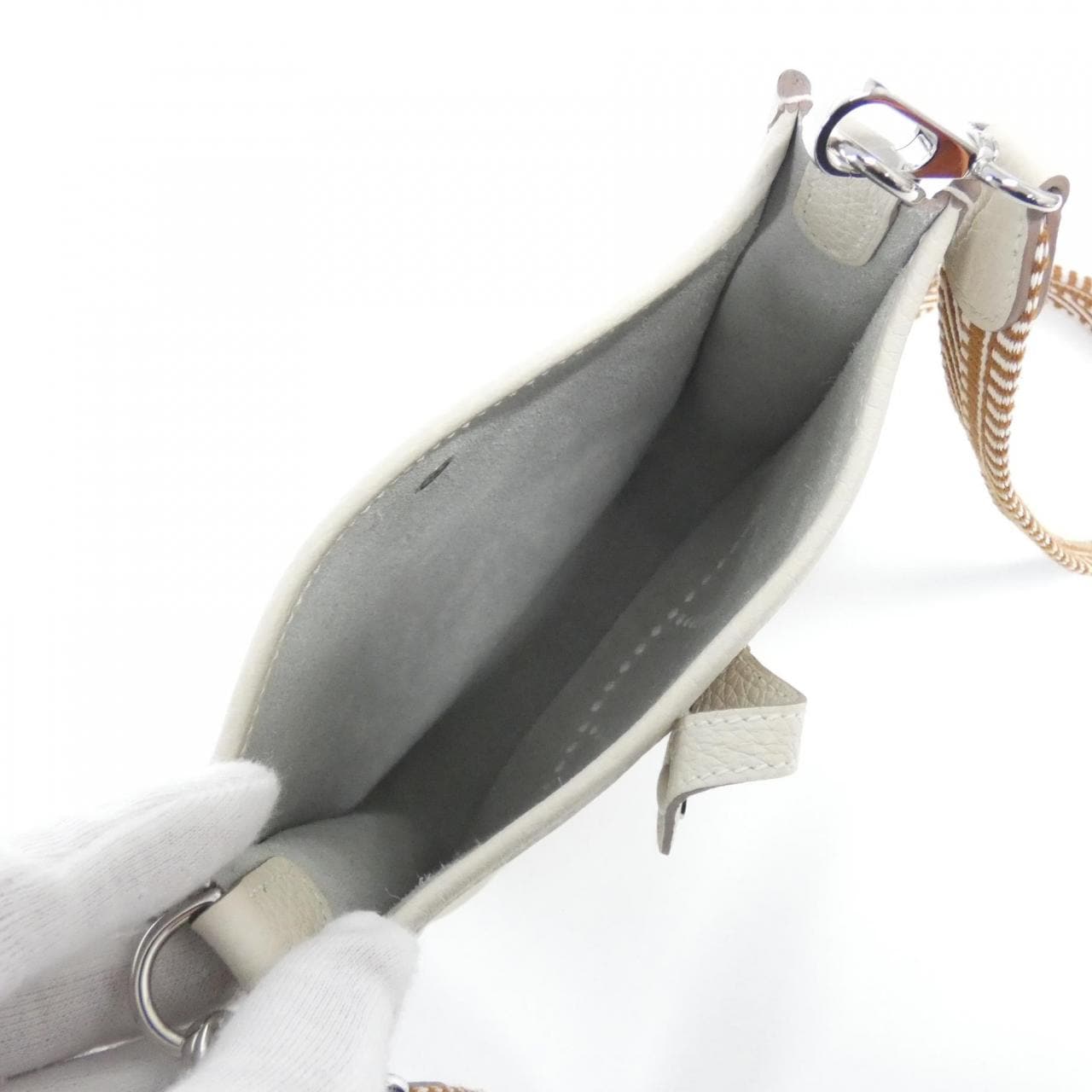 エルメス CAVALE エヴリン アマゾン 16cm 060775CK ショルダーバッグ