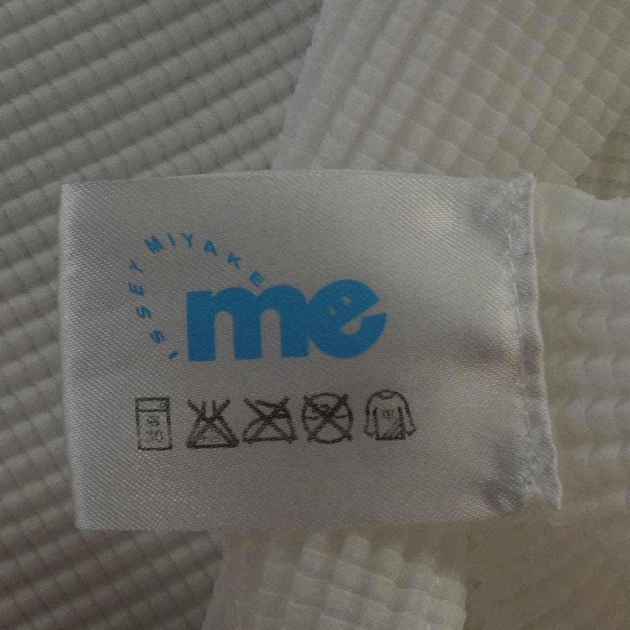 ミーイッセイミヤケ me ISSEY MIYAKE MI55FK005 トップス