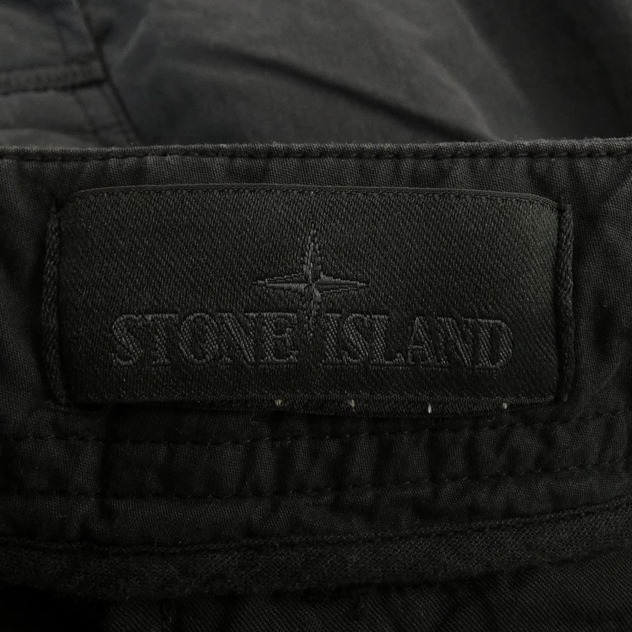 ストーンアイランド STONE ISLAND 7015314F2 パンツ