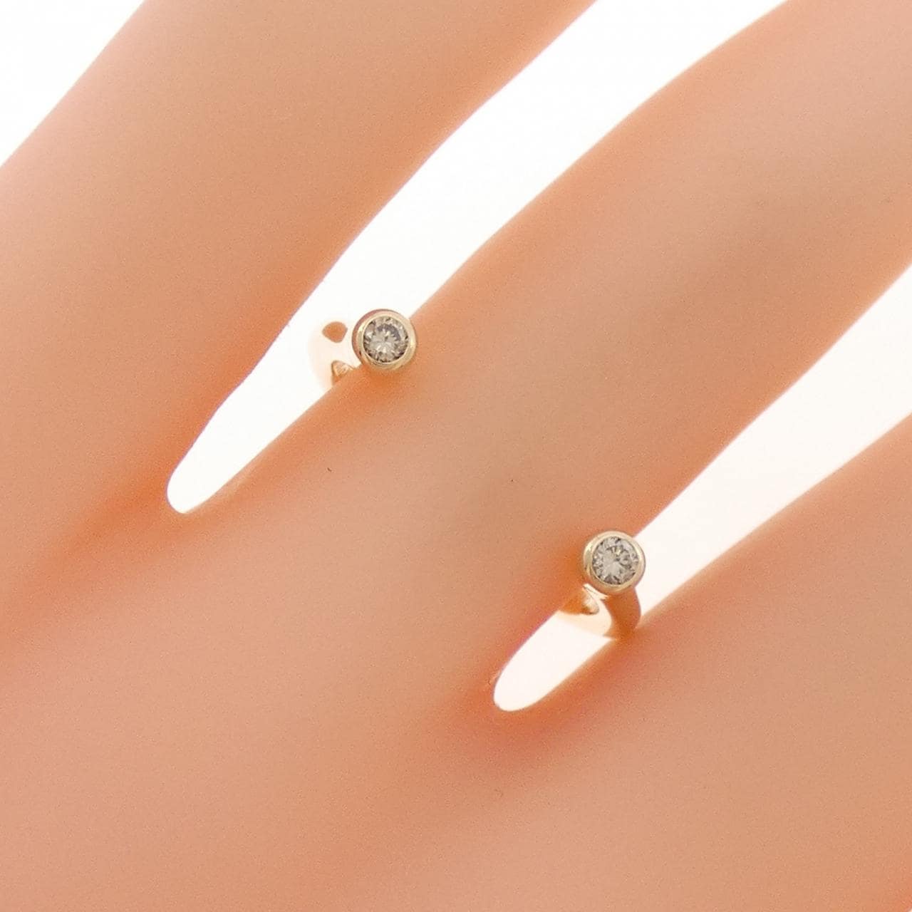 ヒロタカ ドロセラ リング 0.05CT