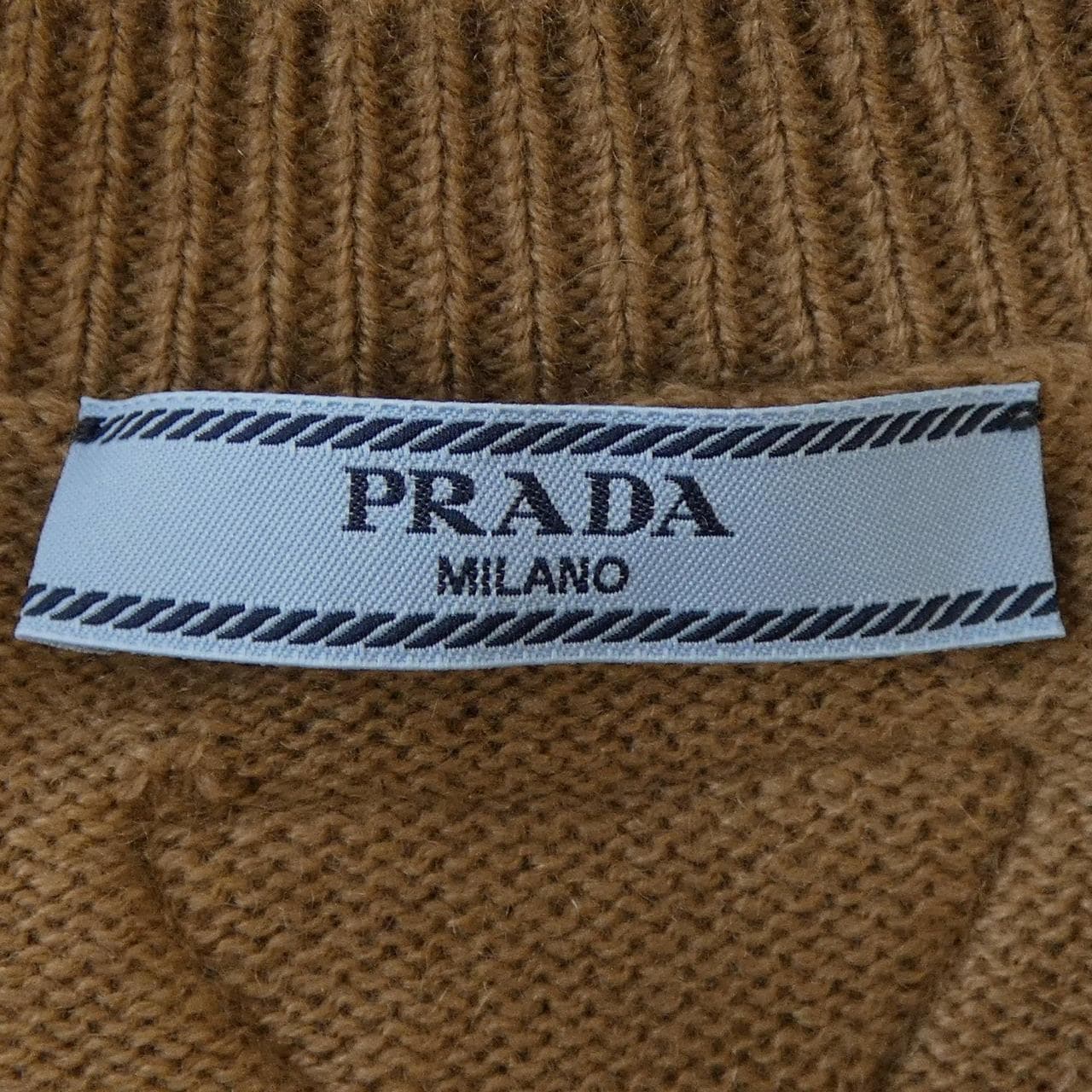 プラダ PRADA P25N67 SOOO 16A5 カーディガン