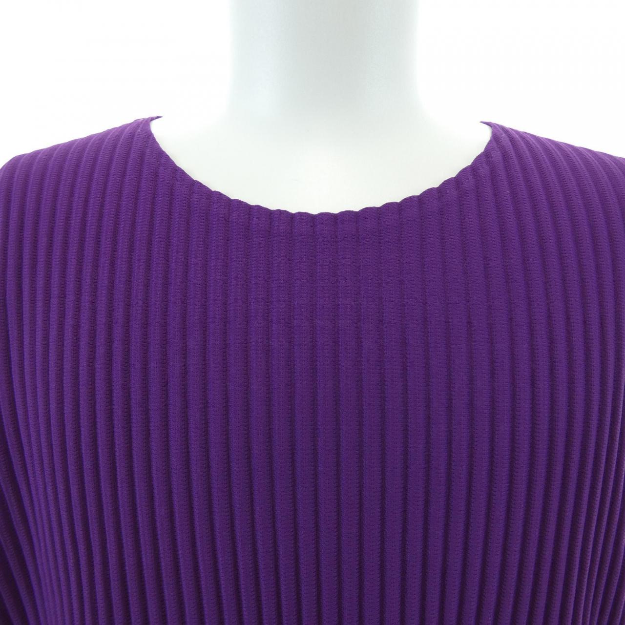 イッセイミヤケ ISSEY MIYAKE ME23JK468 Tシャツ