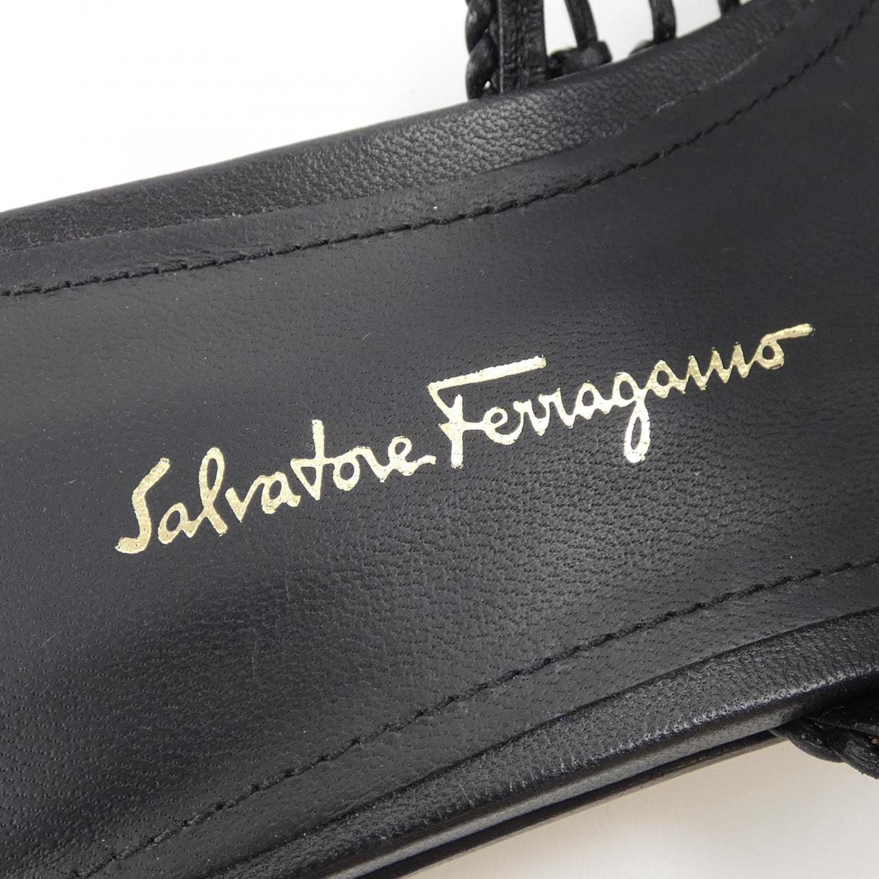 薩爾瓦托雷·菲拉格慕 (SALVATORE FERRAGAMO) 涼鞋