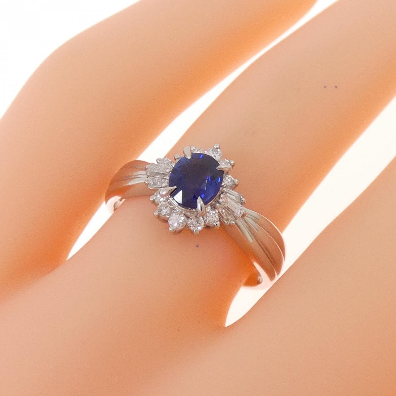 PT900 Sapphire Ring 0.54CT