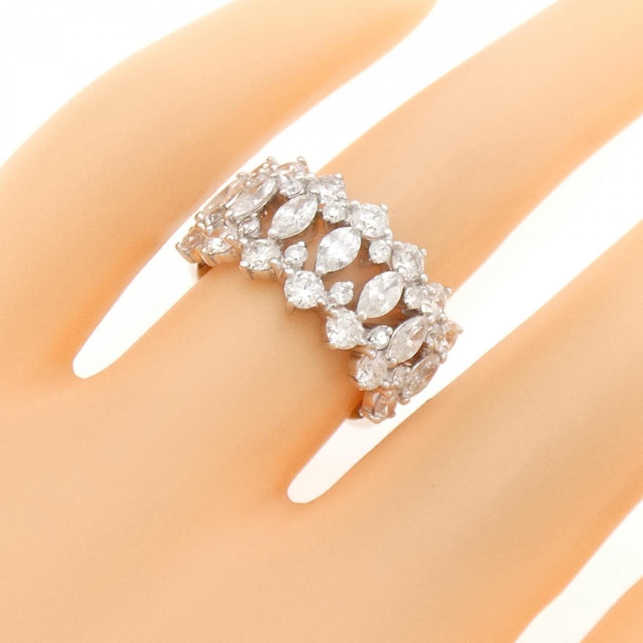 750WG ダイヤモンド リング 2.08CT
