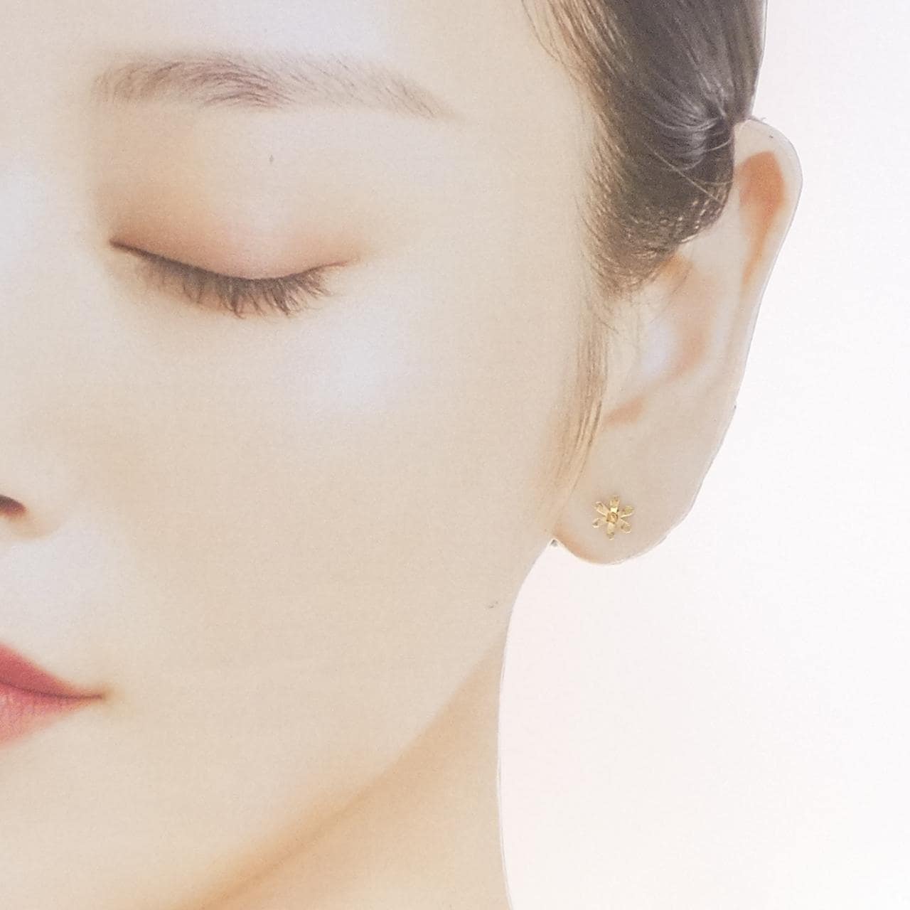 K18YG フラワー ピアス