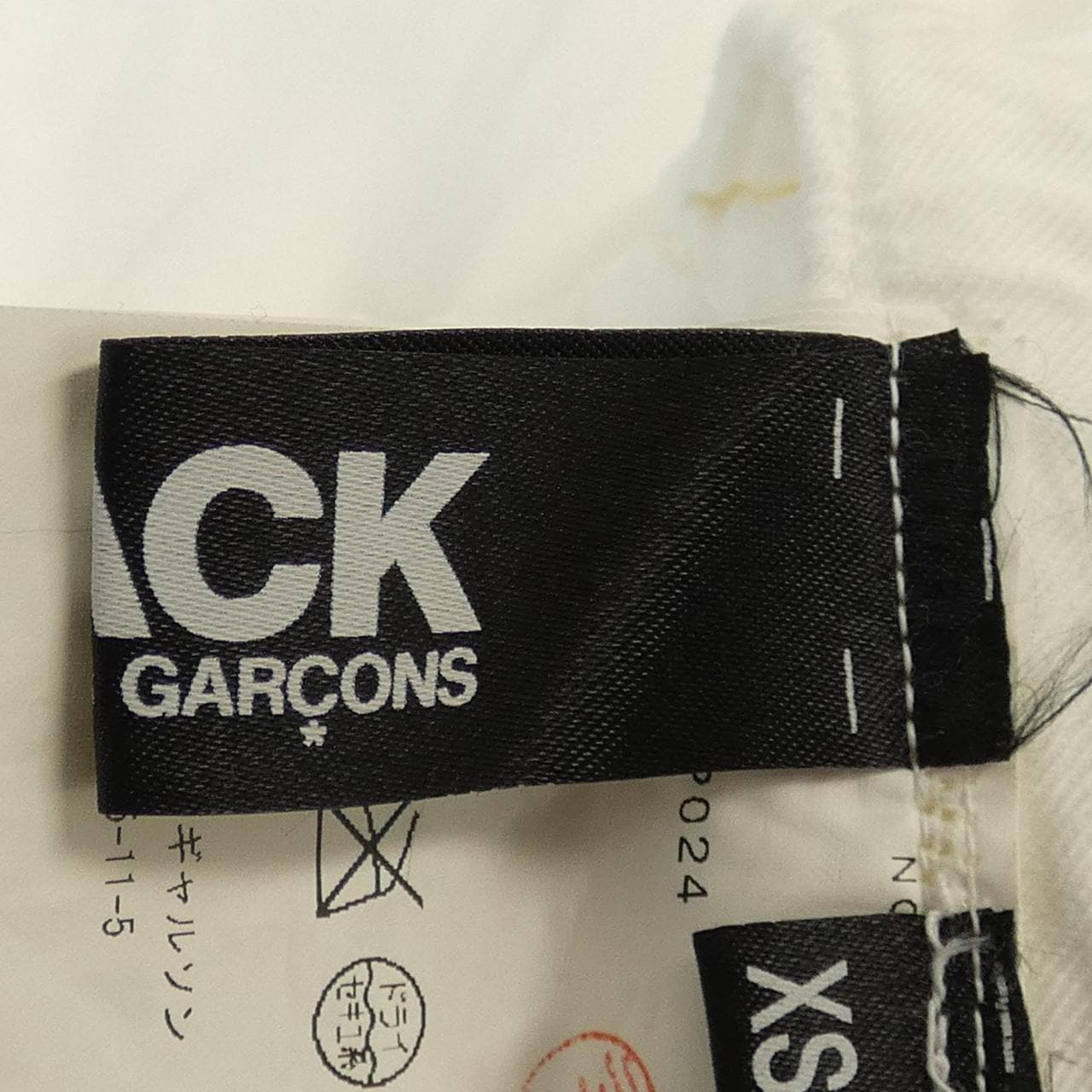 ブラックコムデギャルソン BLACK COMME des GARCONS 1M-P024 パンツ