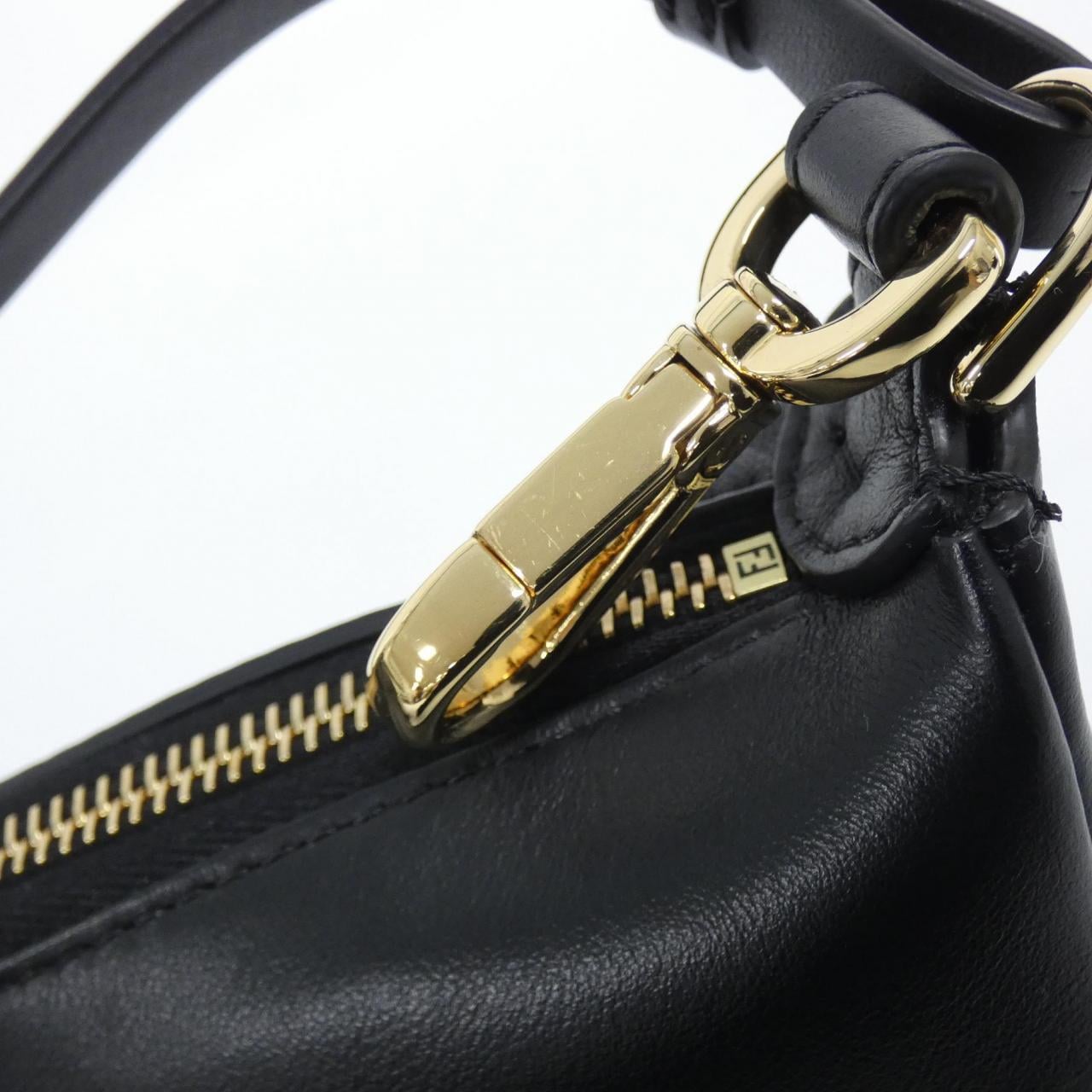 フェンディ フェンディ グラフィ ミニ 8BS081 A5DY ショルダーバッグ