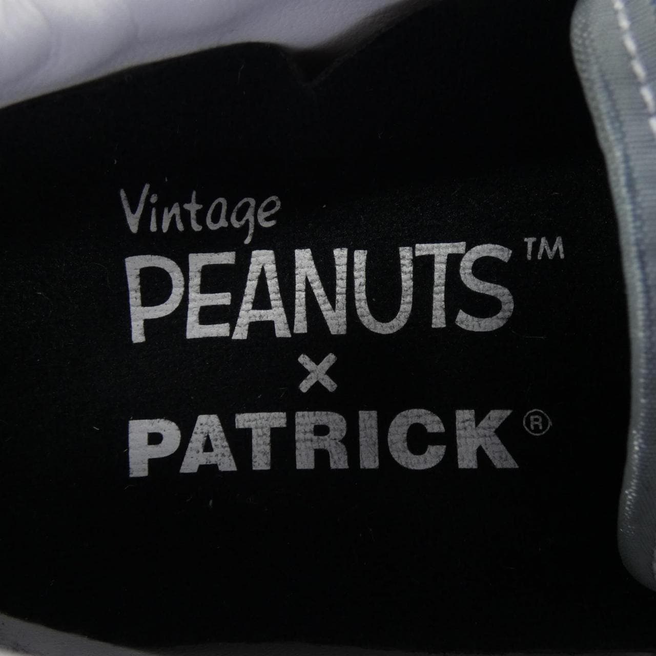 PATRICK PEANUTS スニーカー