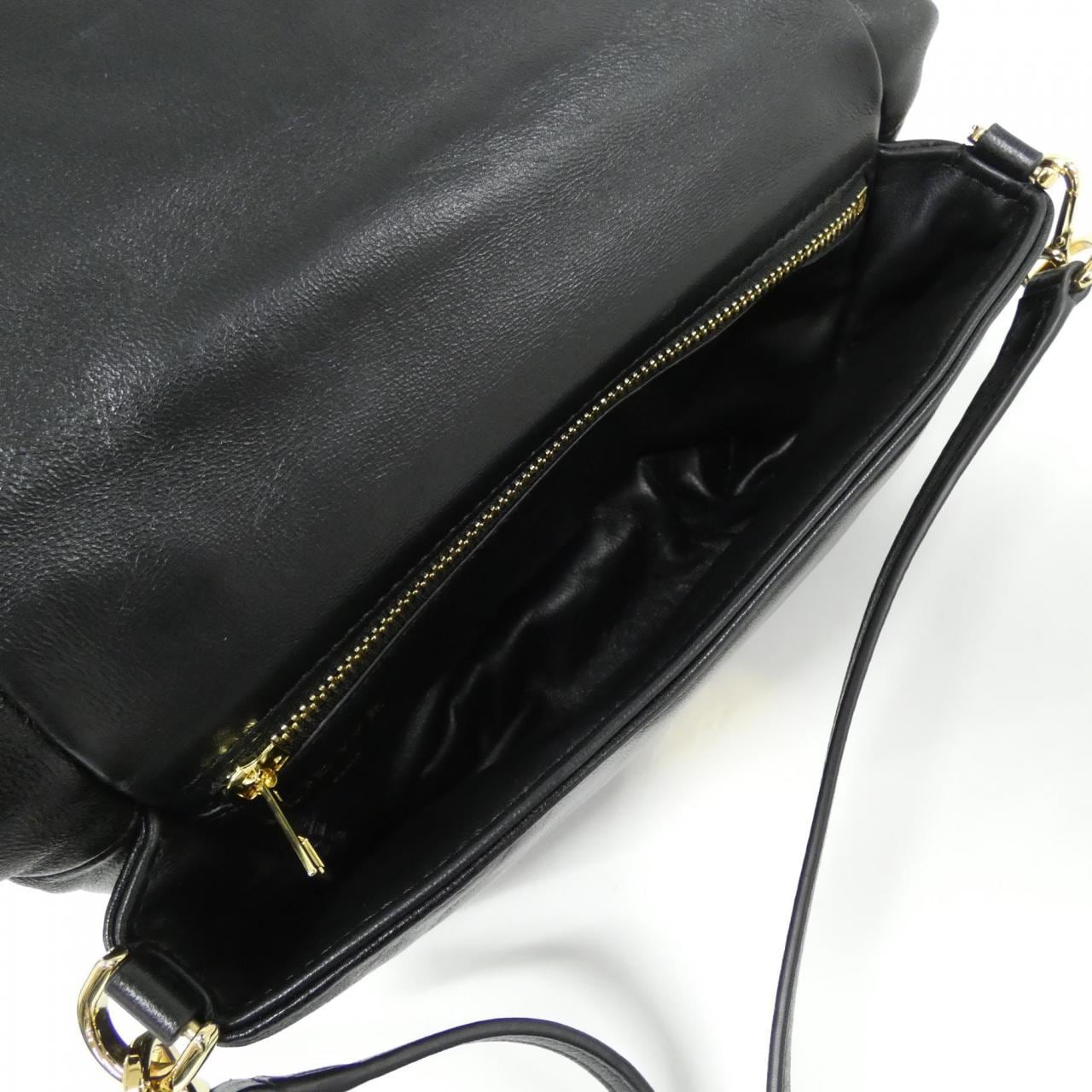 ロエベ ゴヤ パファー ミニ A896W56X01 ショルダーバッグ