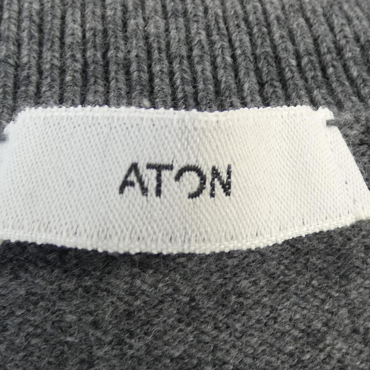 エイトン ATON ニット