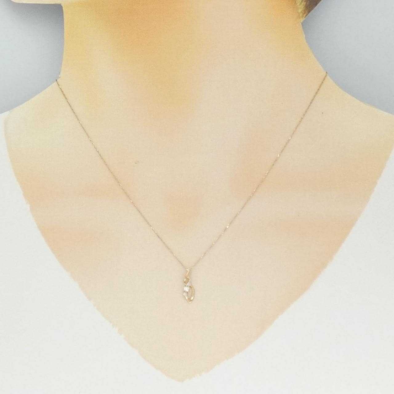 K10PG ダイヤモンド ネックレス 0.08CT