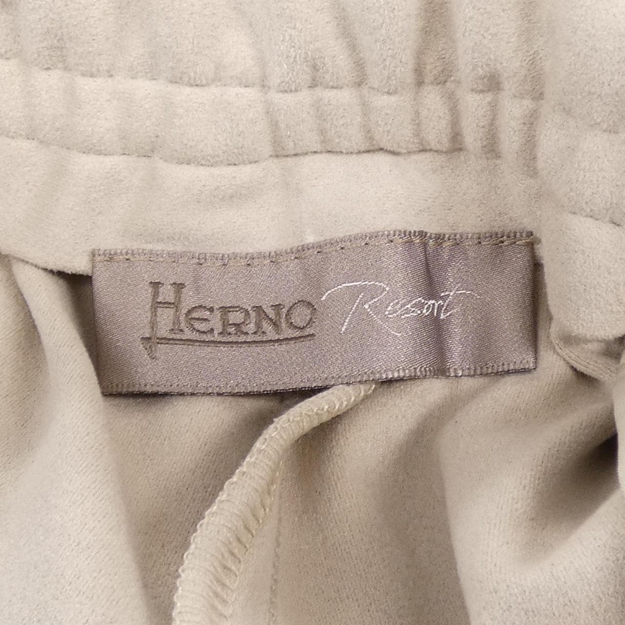 ヘルノ Herno PT00005UR パンツ