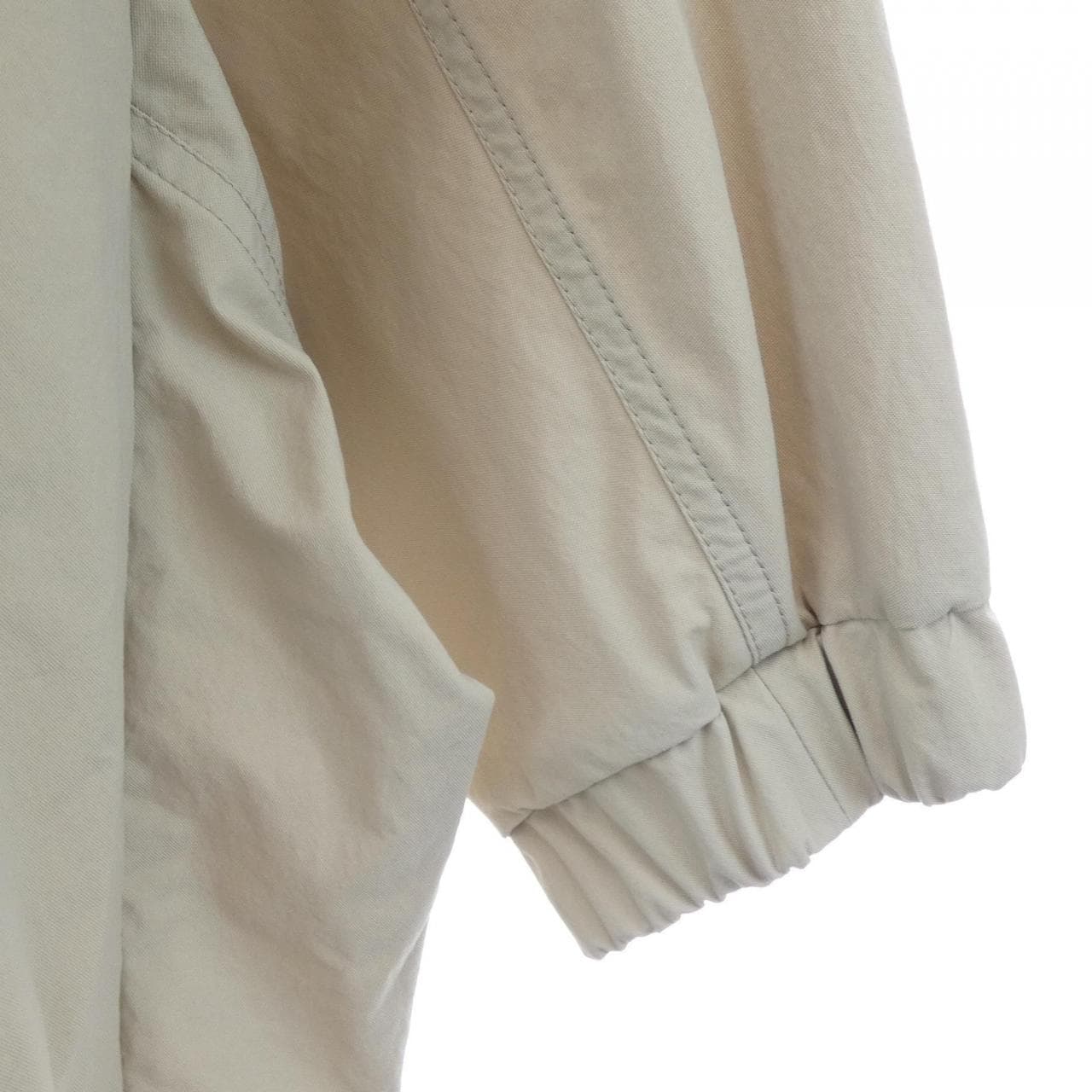 ブルネロクチネリ BRUNELLO CUCINELLI コート