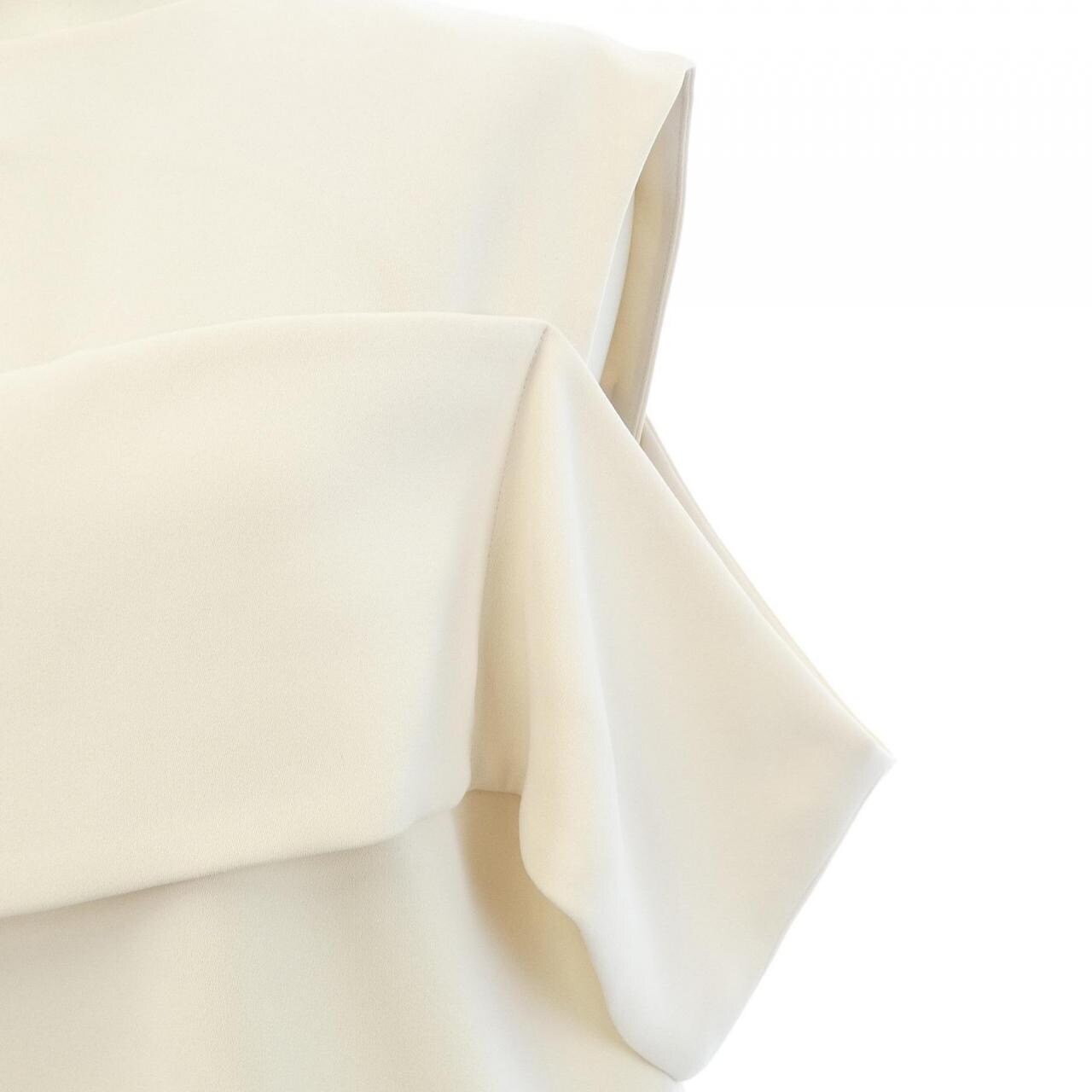 ハイク HYKE トップス