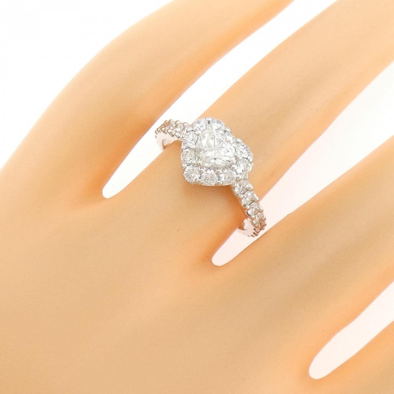 グラフ アイコン リング 0.51CT G VS1 ハートシェイプ