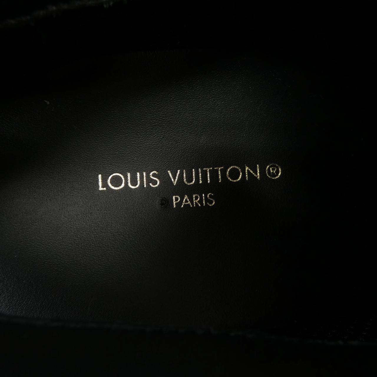 ルイヴィトン LOUIS VUITTON ランアウェイライン スニーカー