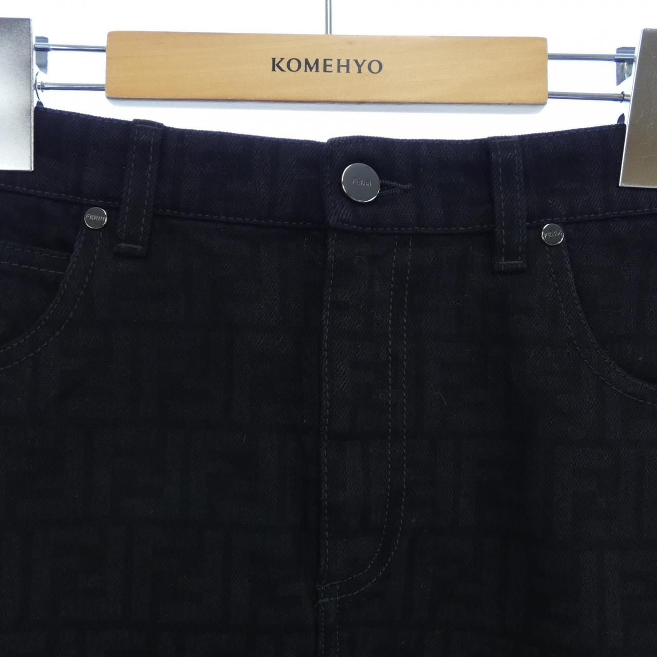 フェンディ FENDI FLQ583 AT1B スカート