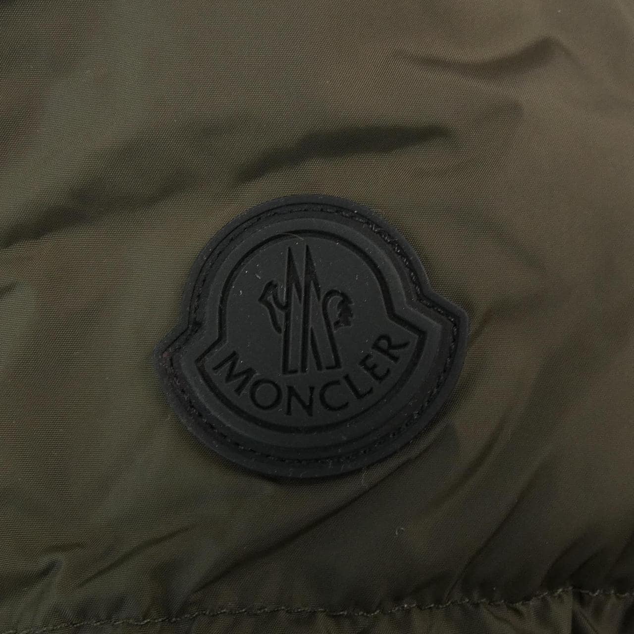 モンクレール MONCLER ダウンジャケット