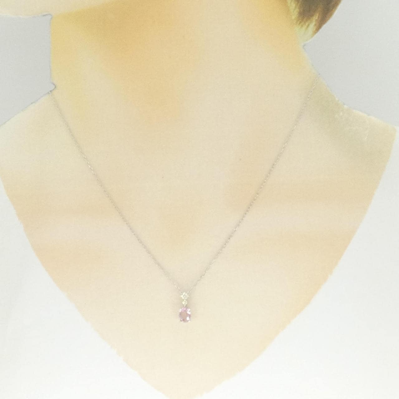 K18WG蓝宝石项链0.654CT