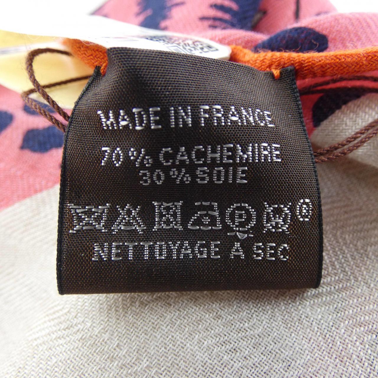 エルメス HERMES LES LEOPARDS H362953S トライアングルジェアン ショール