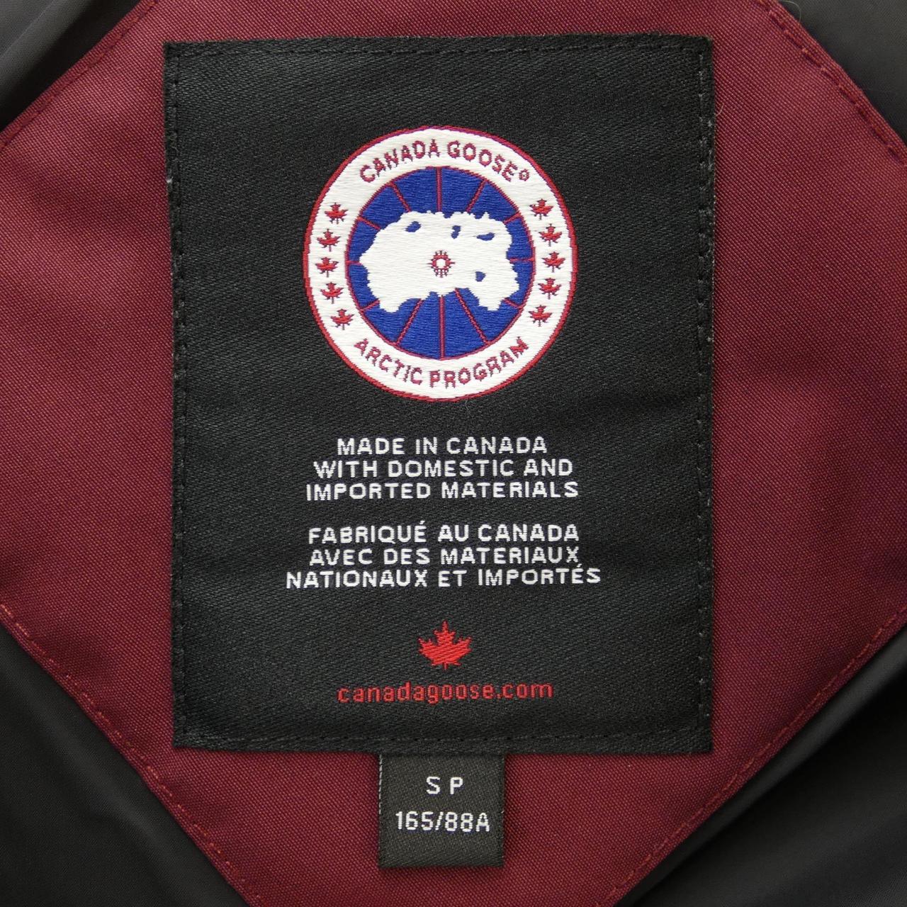 Canada goose CANADA GOOSE down jacket