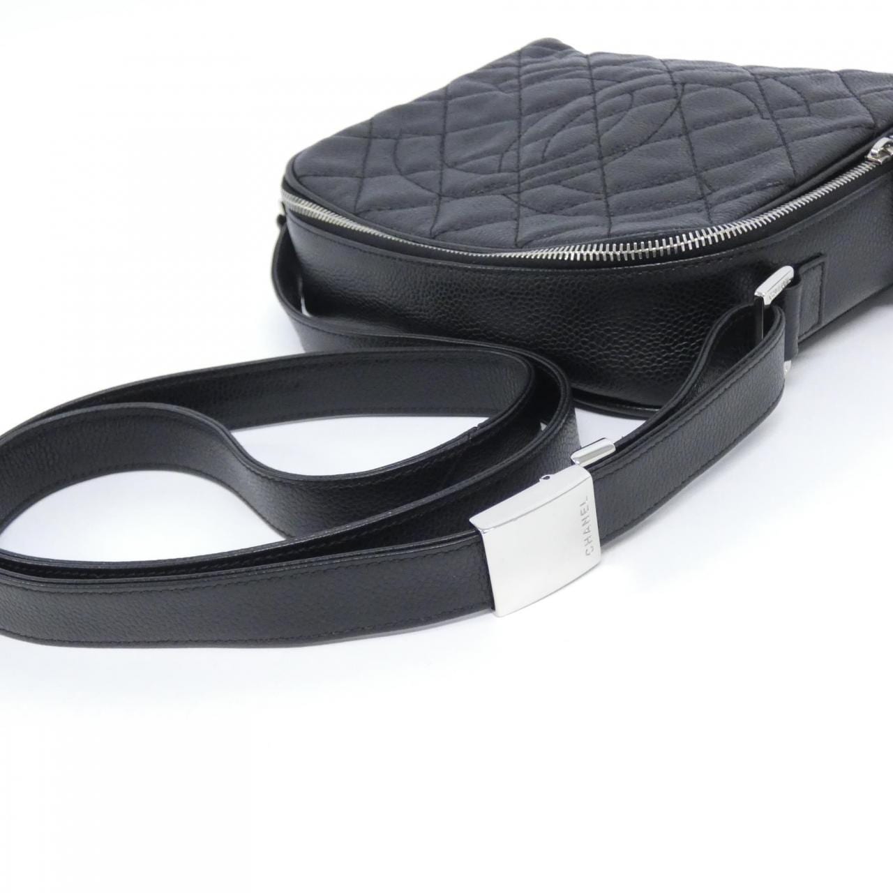 シャネル ショルダーバッグ