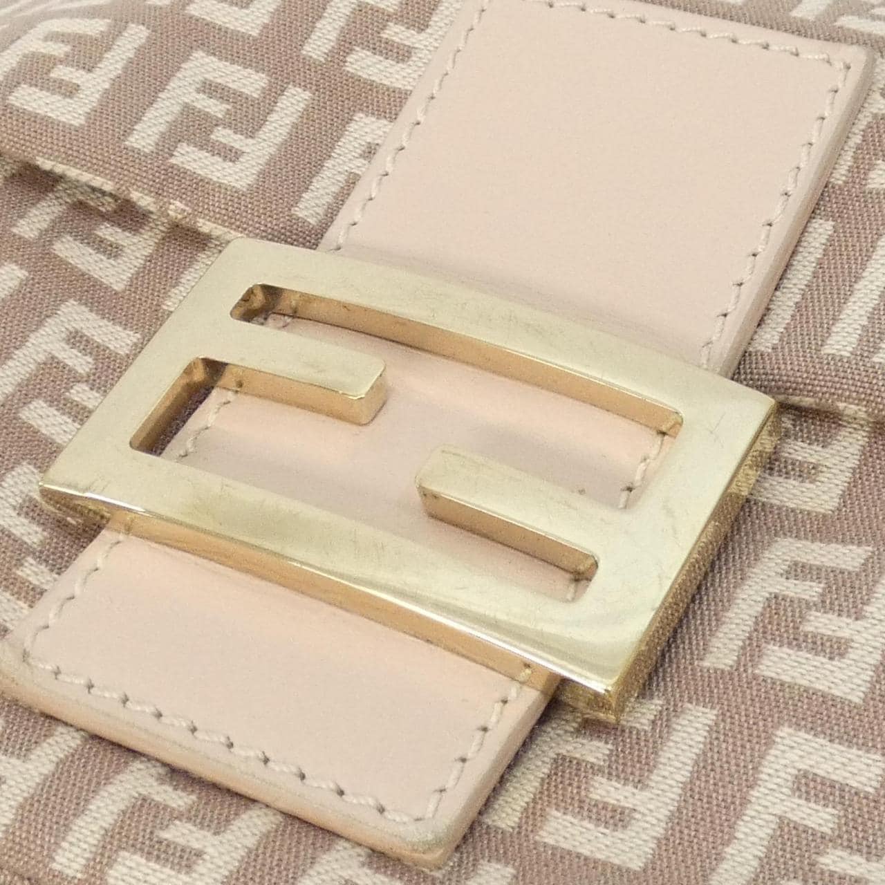 【ヴィンテージ】フェンディ 8BR001 LPN ショルダーバッグ