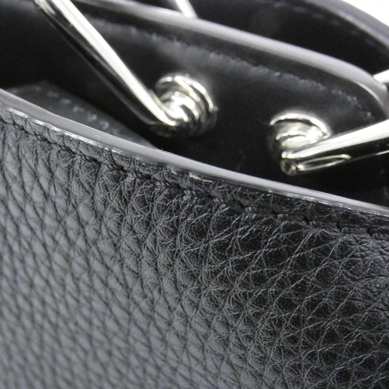 フェンディ ピーカブー アイ シー ユー スモール 7VA530 AMTO ハンドバッグ