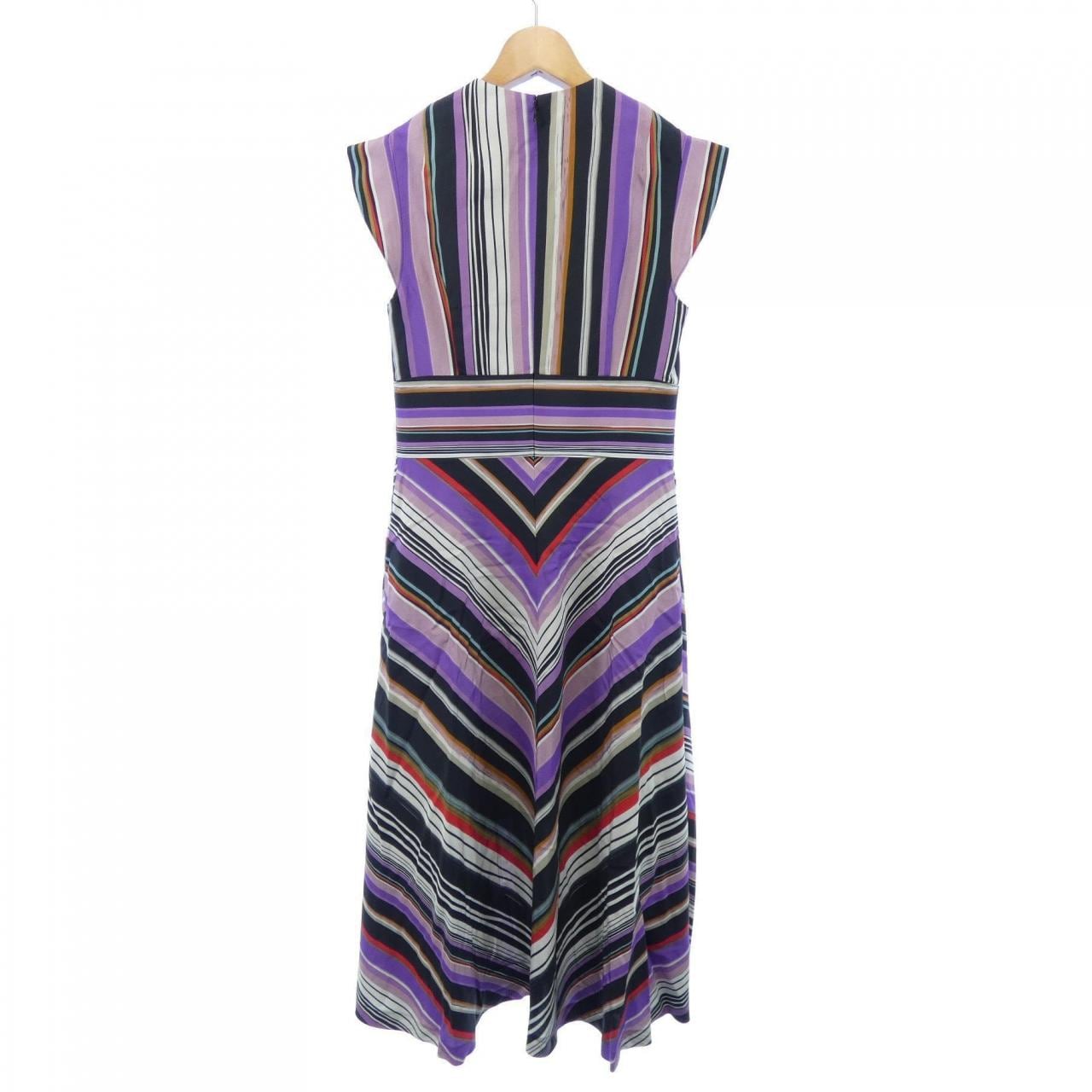 タエアシダ TAE ASHIDA ワンピース