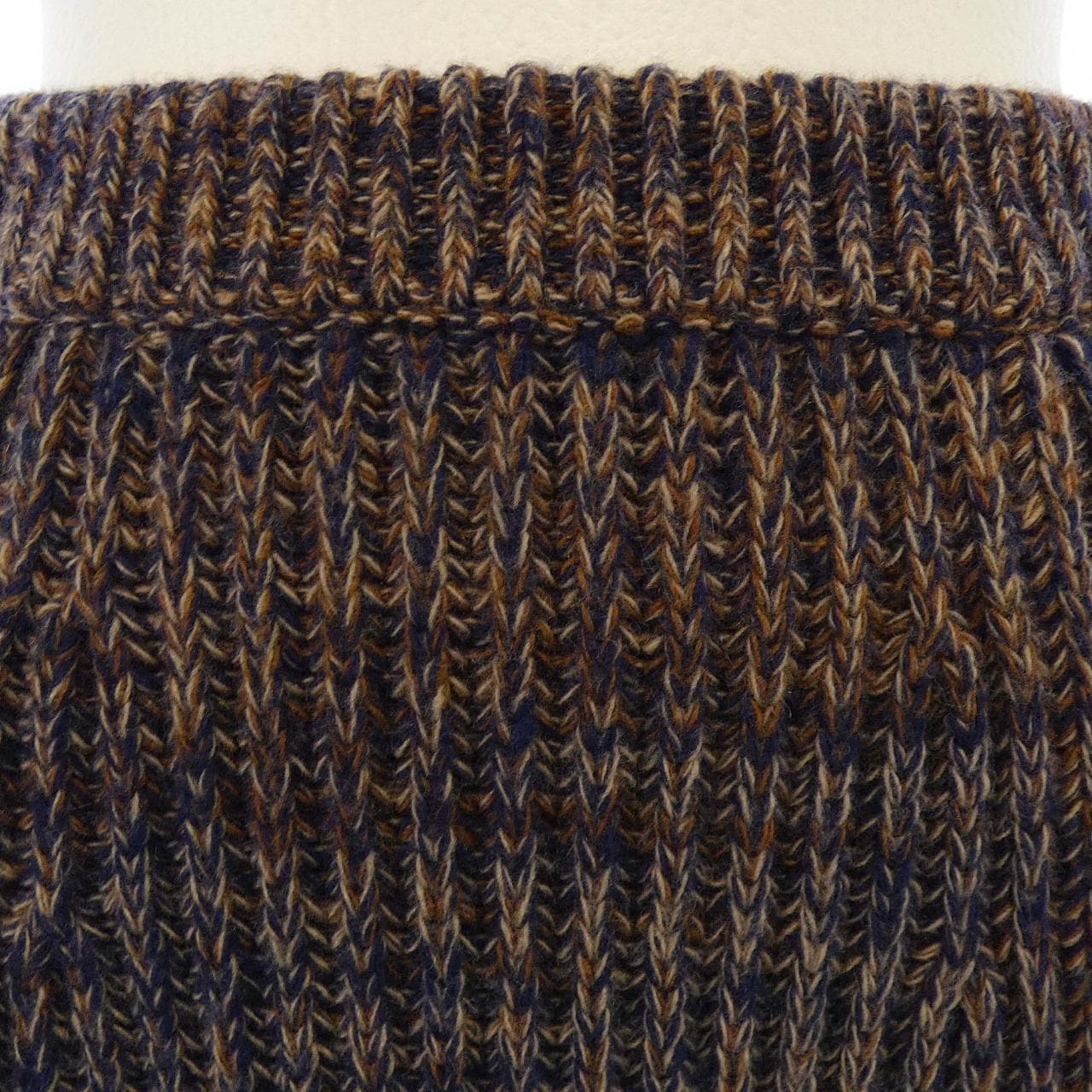 プラダ PRADA トライアングルロゴ　フレアシルエット 21559 SOOO 172F スカート