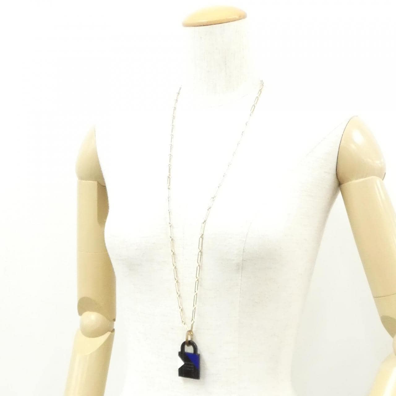 エルメス アミュレット ラッカー パドロック GM 057073FD ネックレス