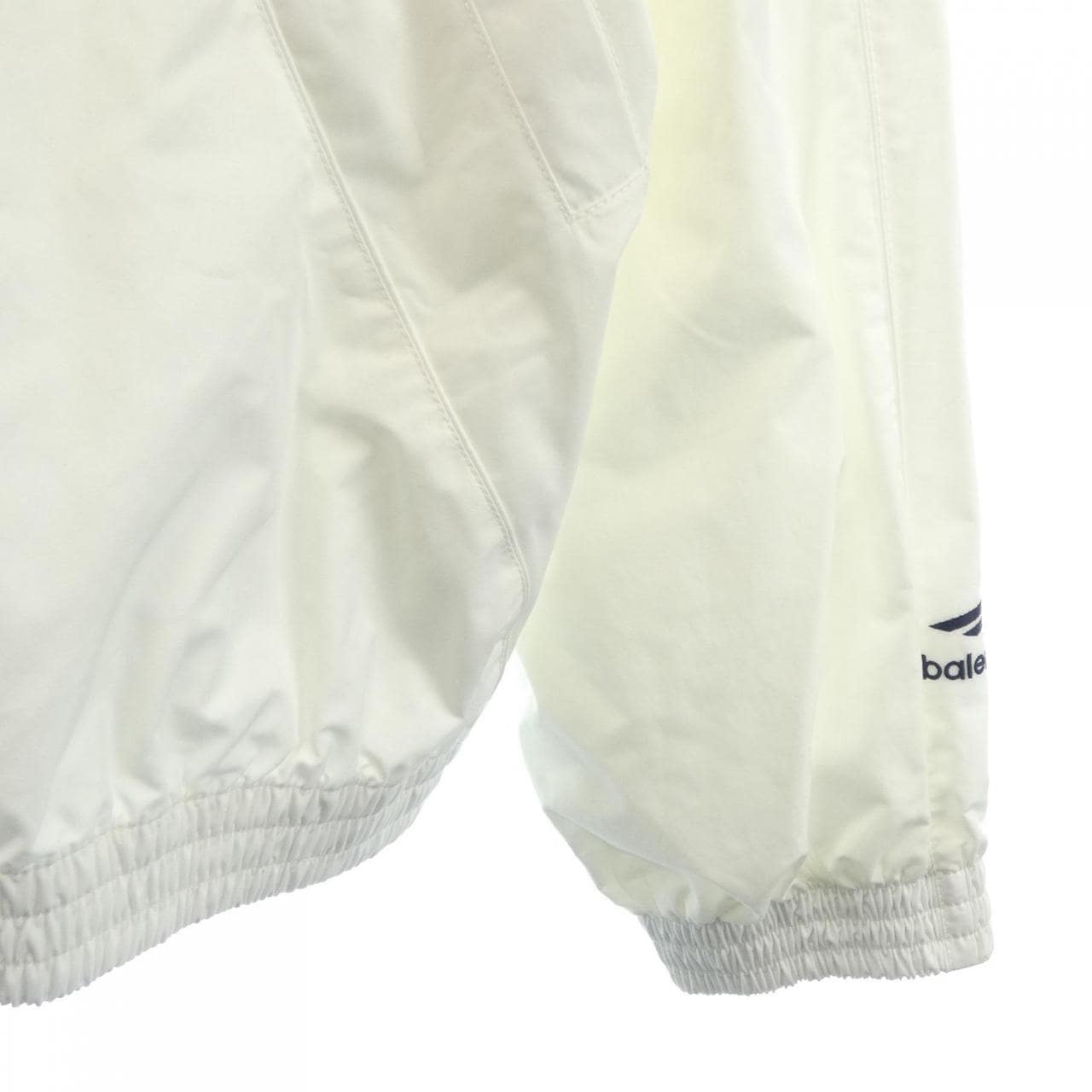 バレンシアガ BALENCIAGA 780884 TPQ38 ブルゾン