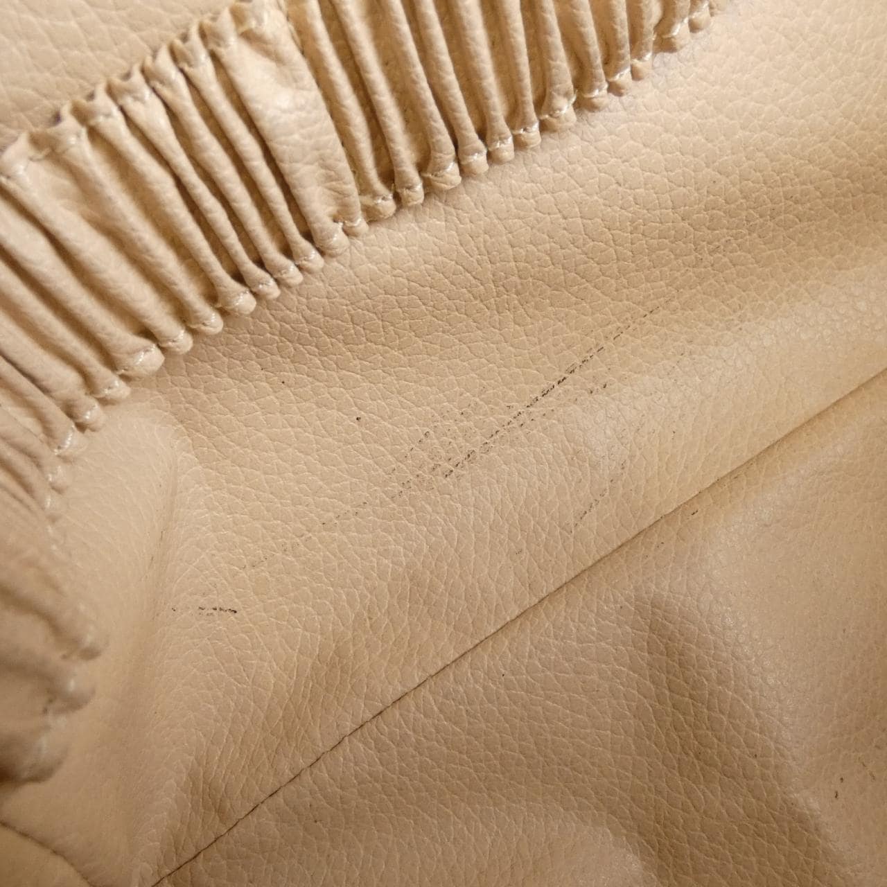 ルイヴィトン モノグラム トゥルース トワレ 28cm M47522 ポーチ