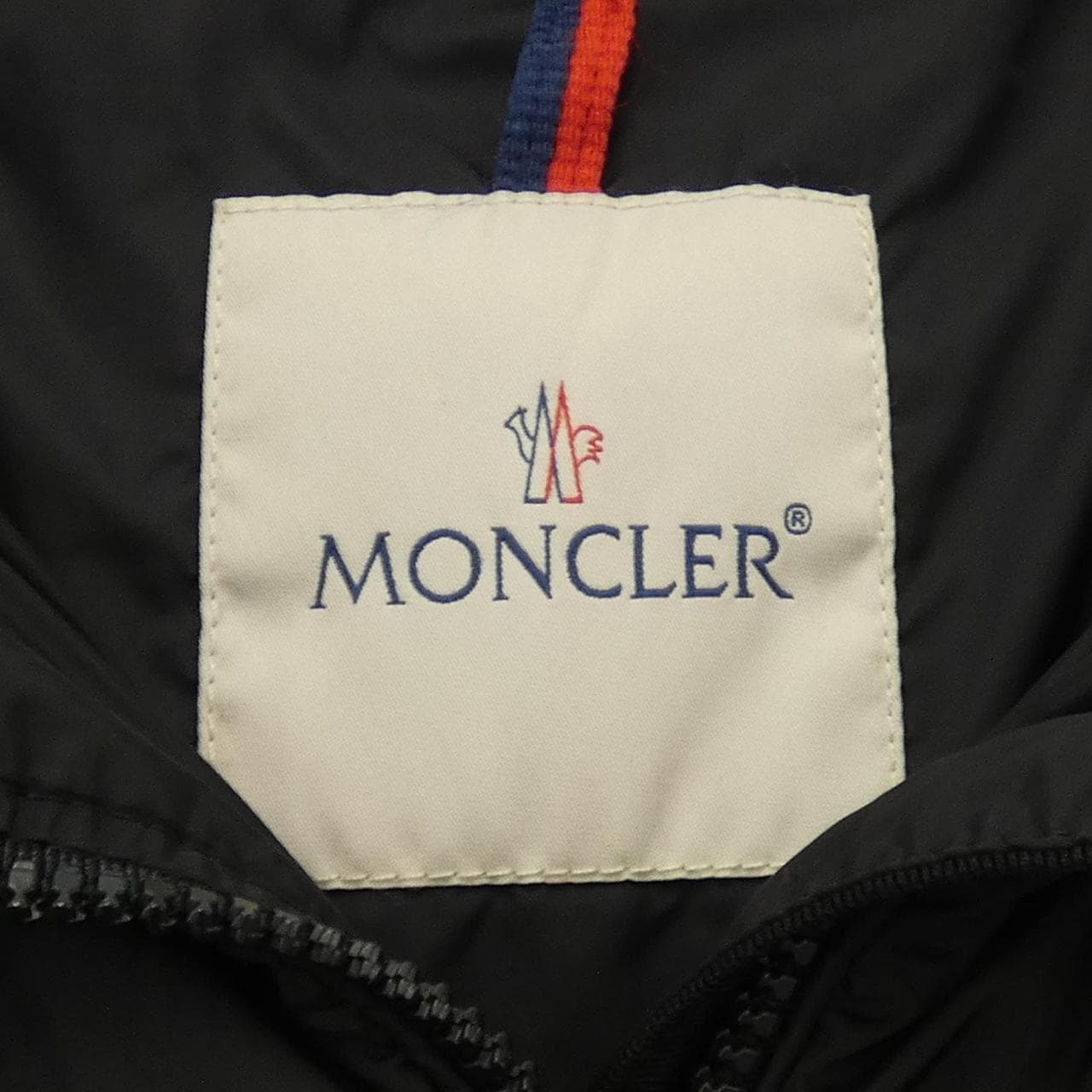 MONCLER蒙克勒羽绒服