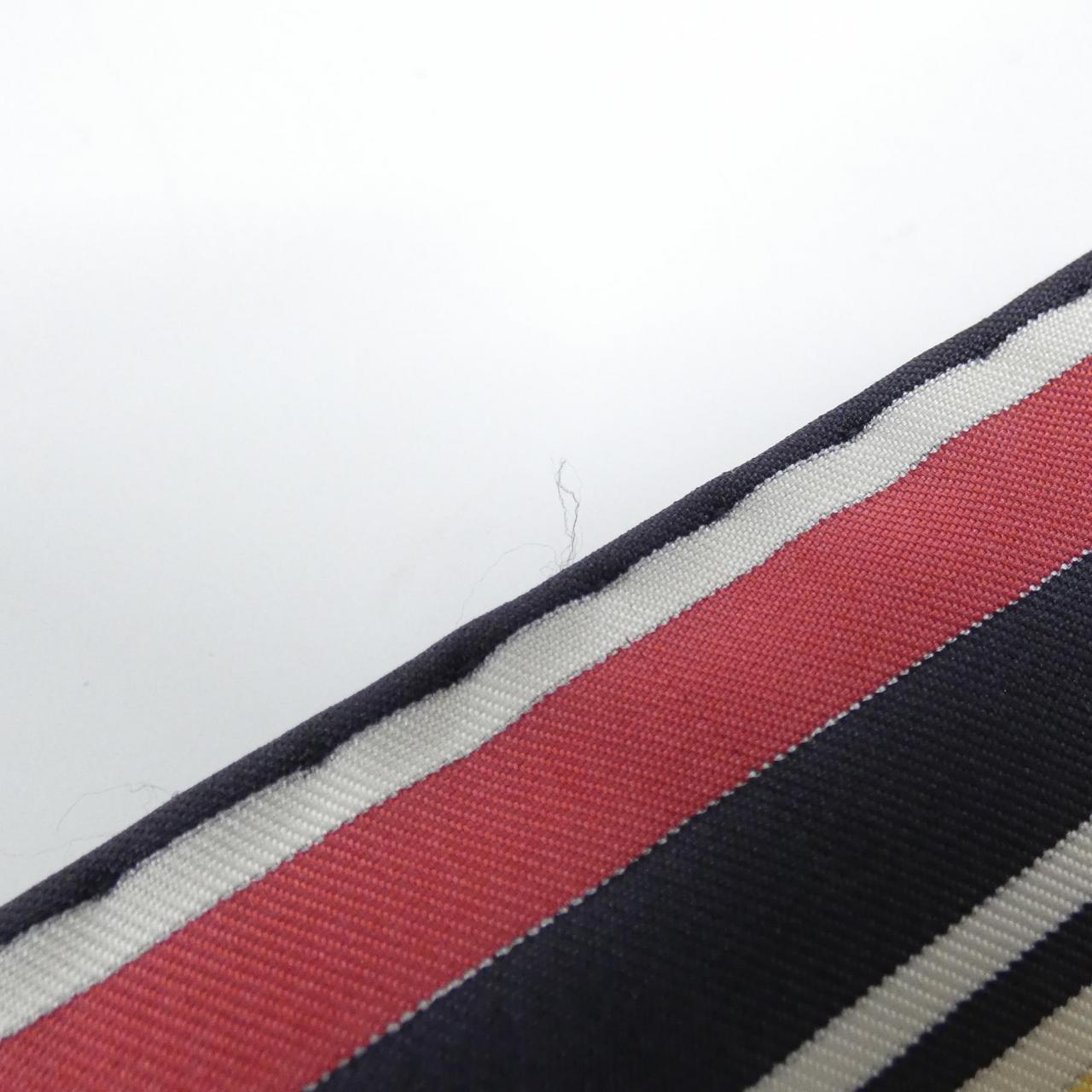 エルメス カレ 001356S スカーフ