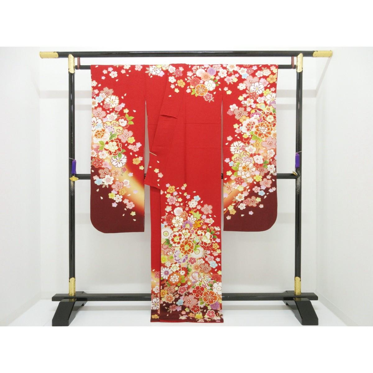 振袖　友禅加工刺繍入り　ボカシ染