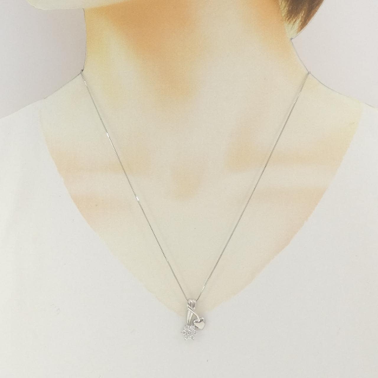 PT900/PT850 フラワー×ハート ダイヤモンド ネックレス 0.41CT